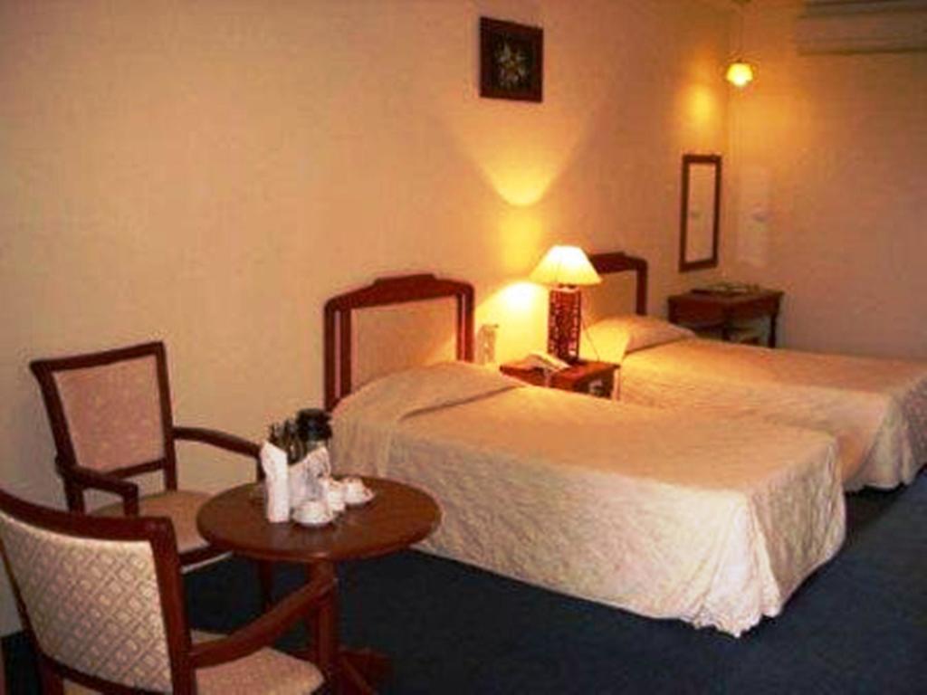 Champasak Palace Hotel Паксе Экстерьер фото