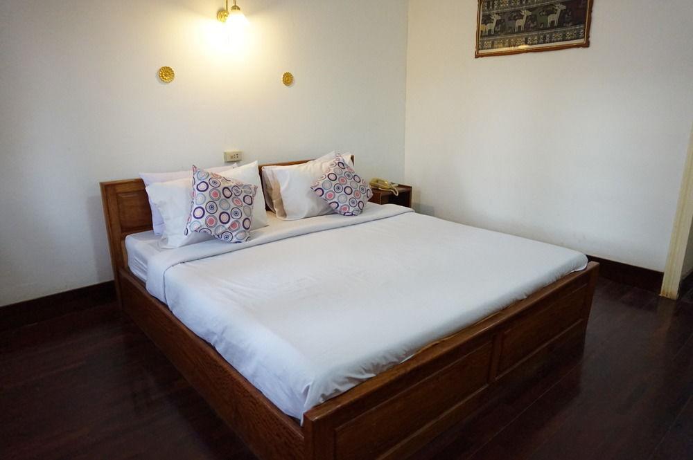 Champasak Palace Hotel Паксе Экстерьер фото