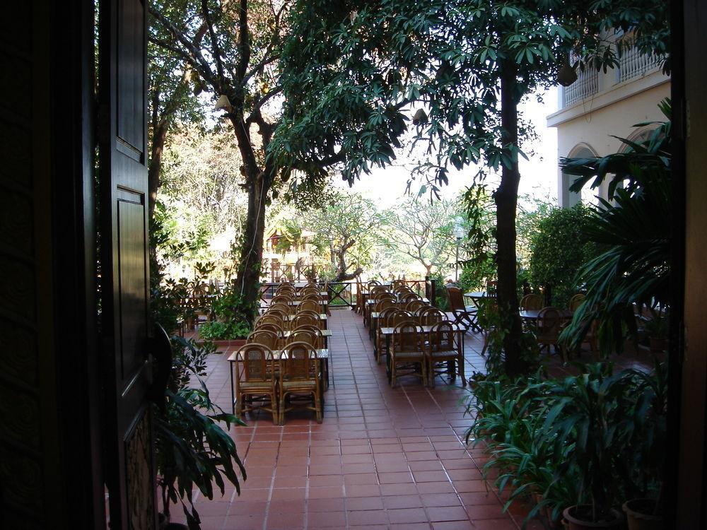 Champasak Palace Hotel Паксе Экстерьер фото
