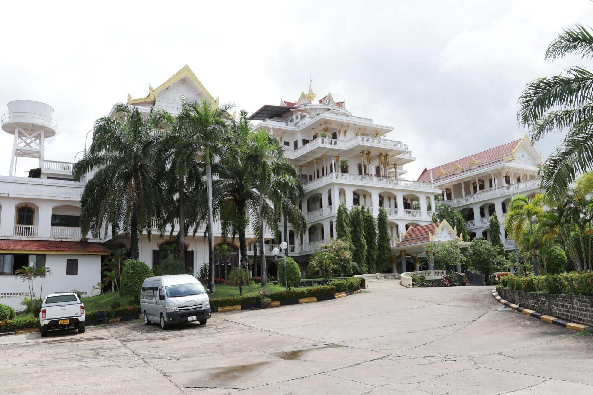Champasak Palace Hotel Паксе Экстерьер фото