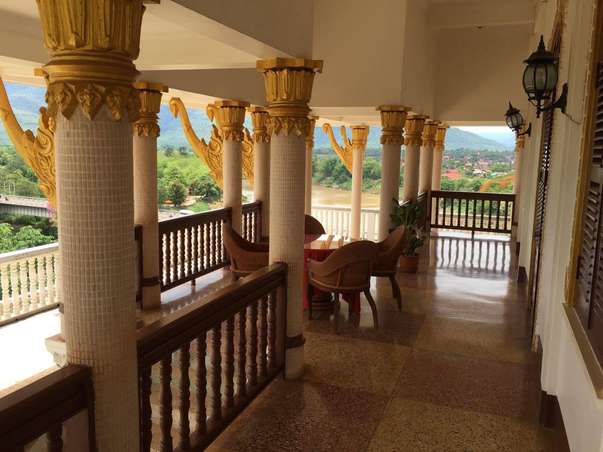 Champasak Palace Hotel Паксе Экстерьер фото