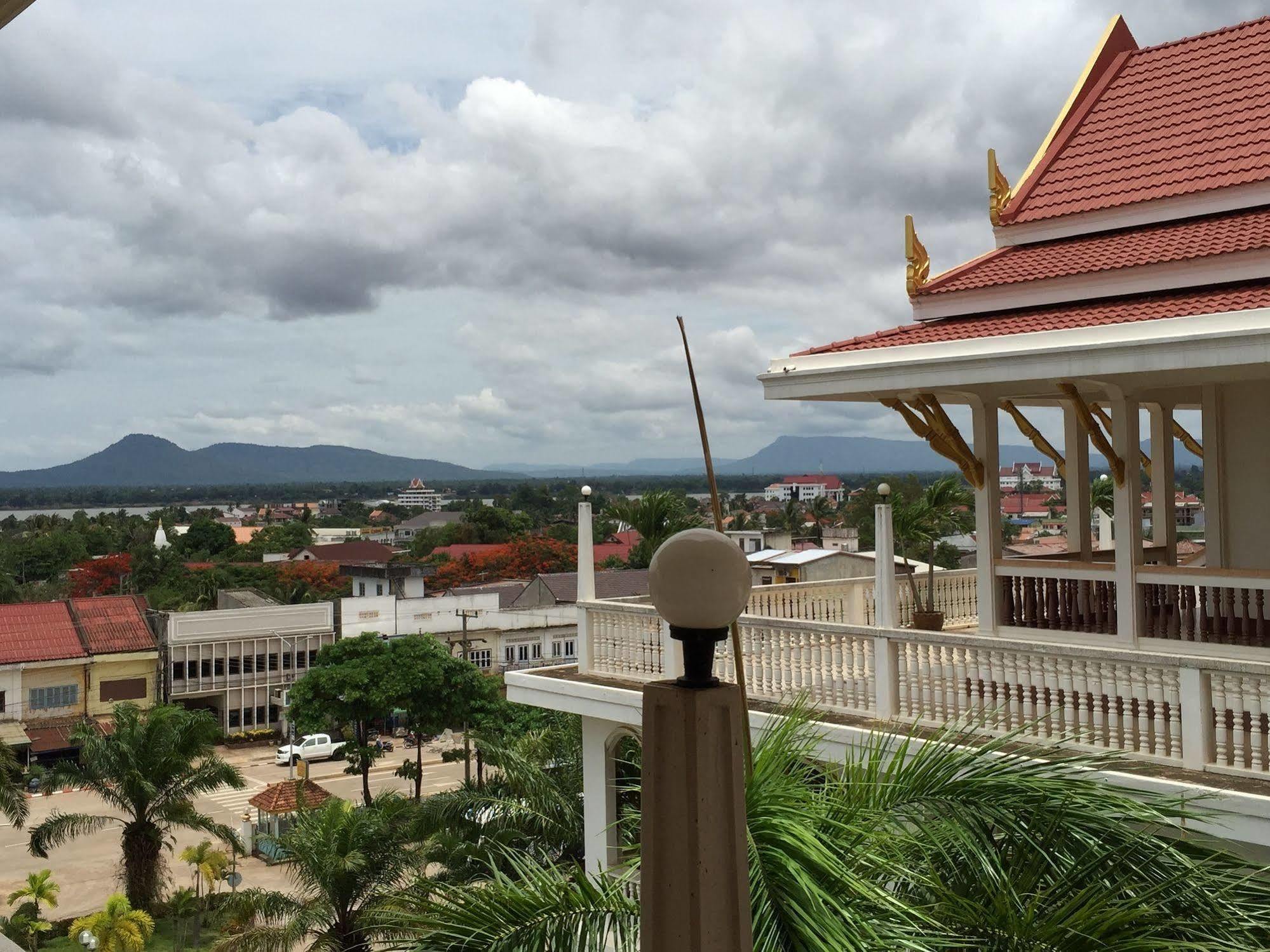 Champasak Palace Hotel Паксе Экстерьер фото
