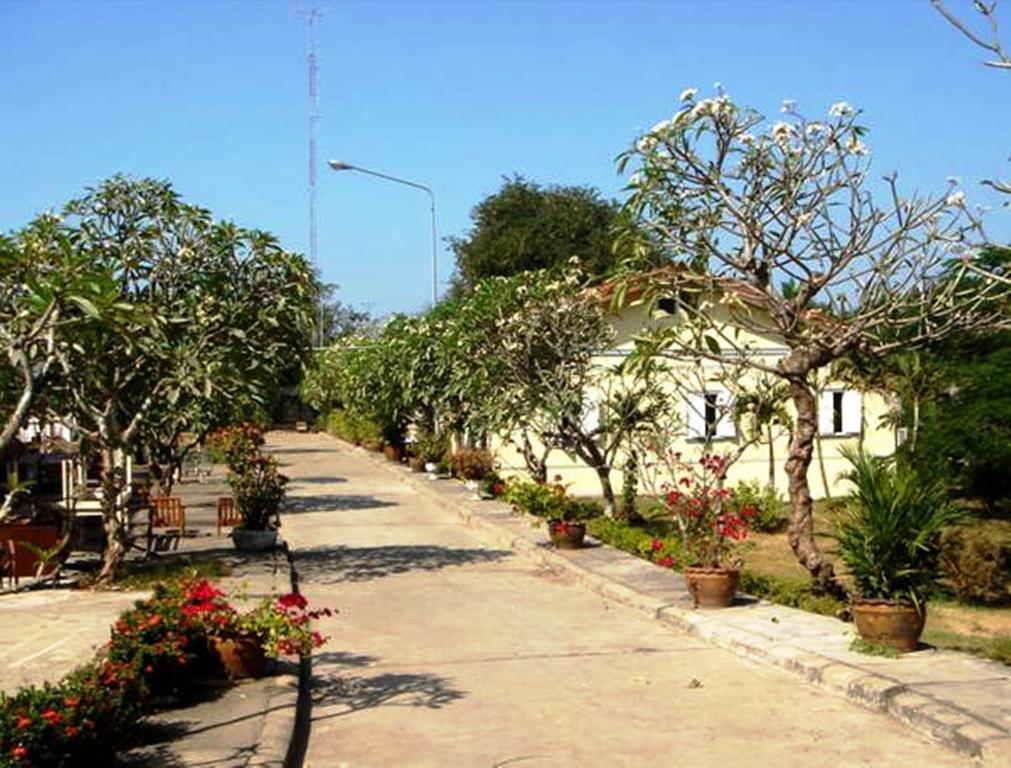 Champasak Palace Hotel Паксе Экстерьер фото