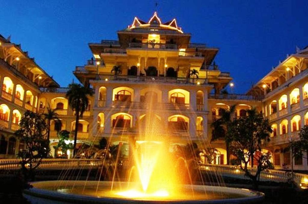 Champasak Palace Hotel Паксе Экстерьер фото